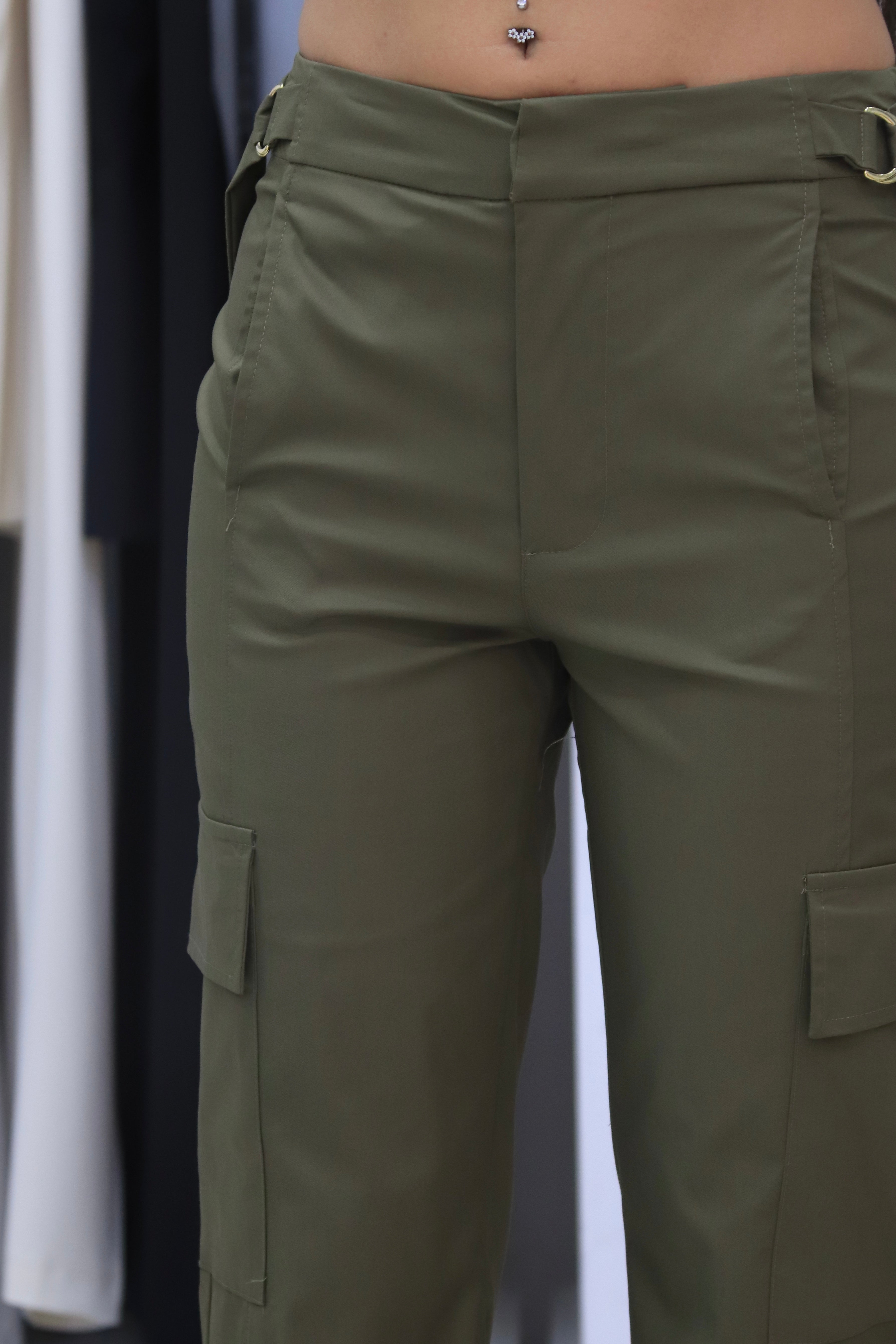 Pantalone cargo verde militare